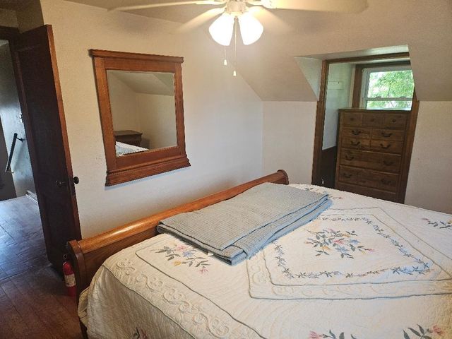 704 8th Avenue, Belle Plaine, IA 52208