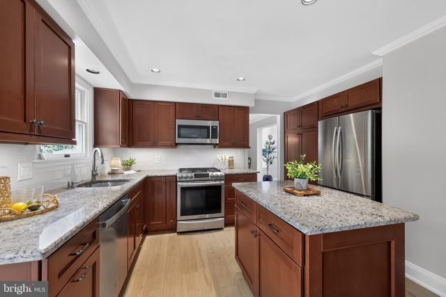 56 DOUGLASS RD, Lansdale, PA 19446