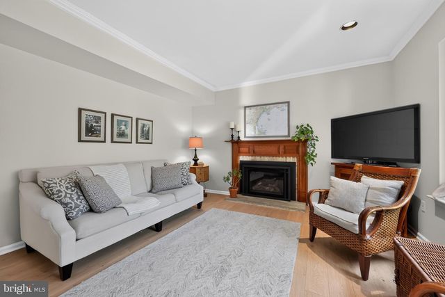 56 DOUGLASS RD, Lansdale, PA 19446