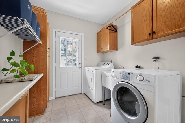56 DOUGLASS RD, Lansdale, PA 19446