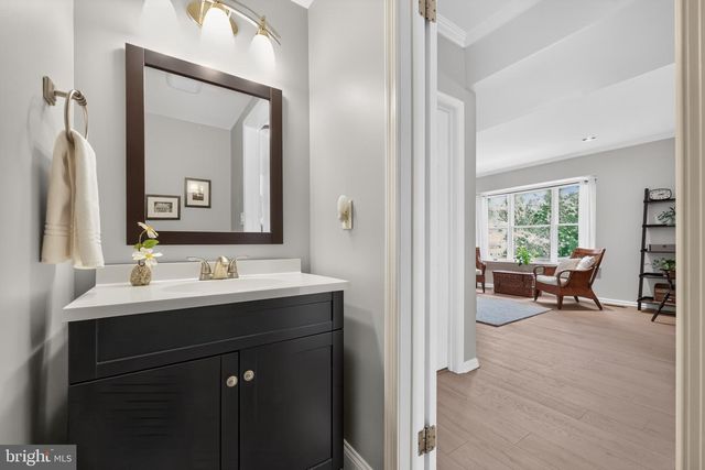 56 DOUGLASS RD, Lansdale, PA 19446