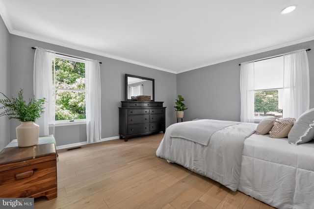 56 DOUGLASS RD, Lansdale, PA 19446
