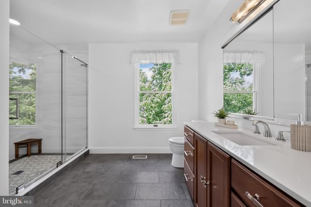 56 DOUGLASS RD, Lansdale, PA 19446