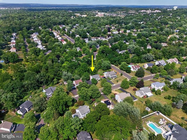 56 DOUGLASS RD, Lansdale, PA 19446