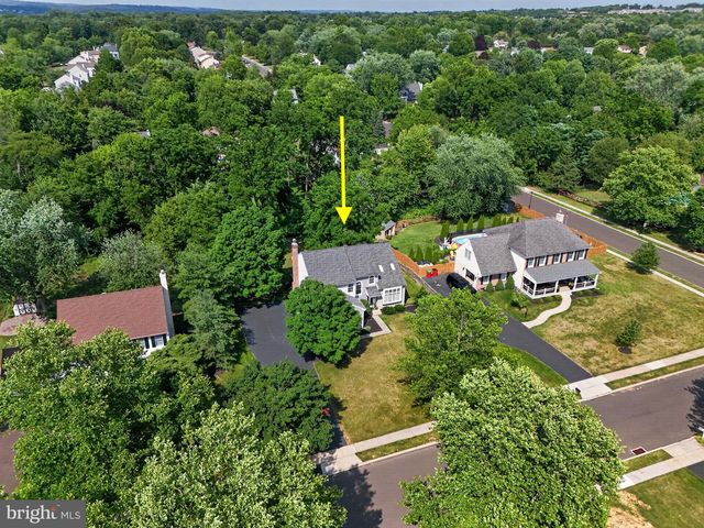56 DOUGLASS RD, Lansdale, PA 19446