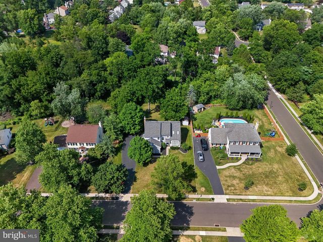 56 DOUGLASS RD, Lansdale, PA 19446