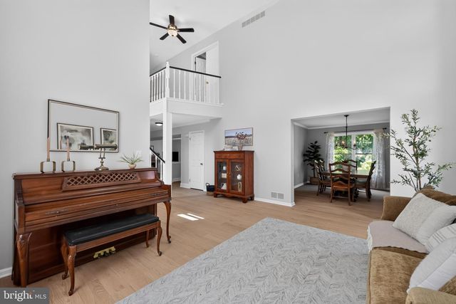 56 DOUGLASS RD, Lansdale, PA 19446