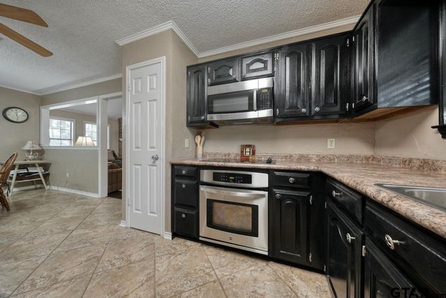 10925 Mosswood Drive, Tyler, TX 75703