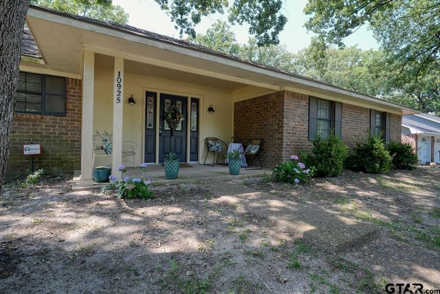 10925 Mosswood Drive, Tyler, TX 75703