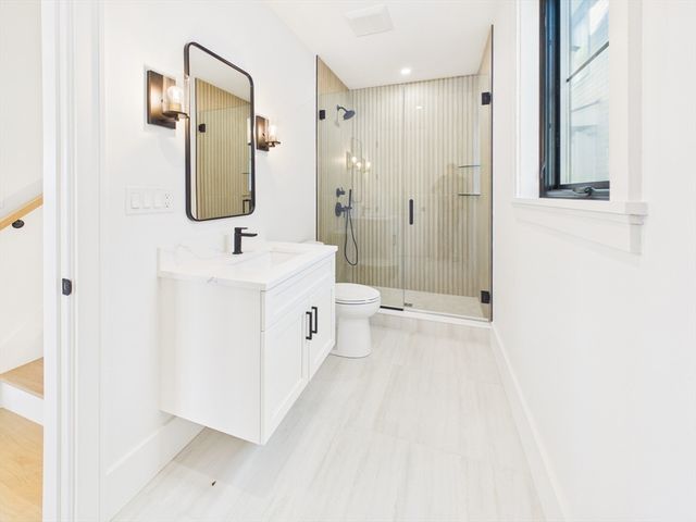 1676 Columbia Road 3, Boston, MA 02127