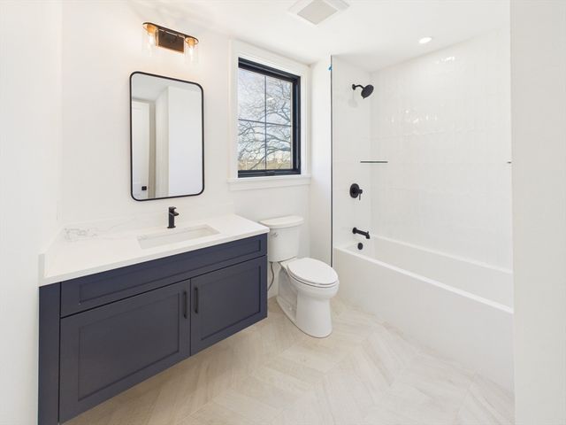 1676 Columbia Road 3, Boston, MA 02127