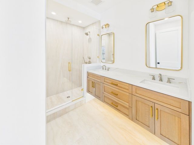 1676 Columbia Road 3, Boston, MA 02127