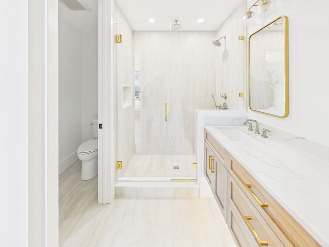 1676 Columbia Road 3, Boston, MA 02127