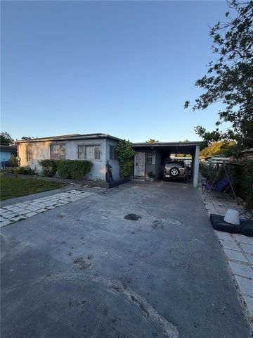 6741 NW 6th Ct, Miami, FL 33150