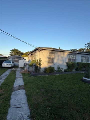 6741 NW 6th Ct, Miami, FL 33150