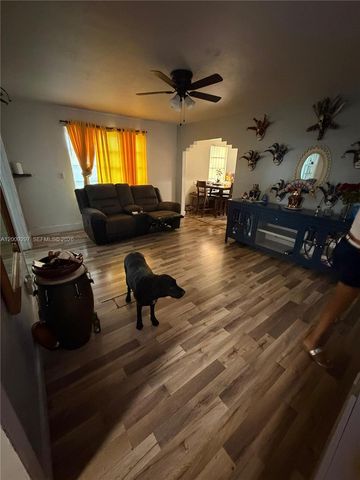 6741 NW 6th Ct, Miami, FL 33150