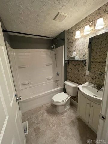 7207 Belle Plain Drive, Dayton, OH 45424