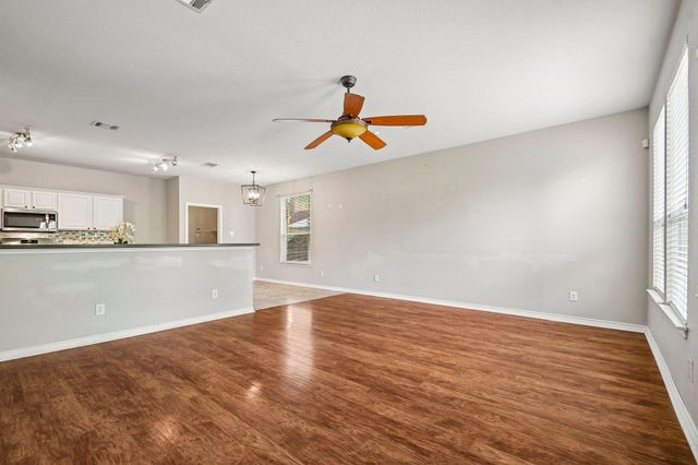 123 Cowboy CV, Kyle, TX 78640