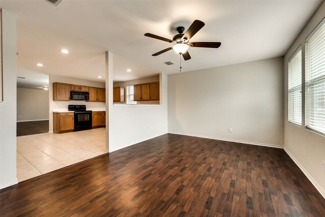 716 Rainsville Drive, Wylie, TX 75098