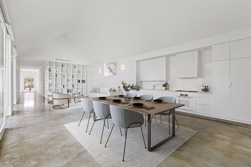 233 W 25th, Houston, TX 77008