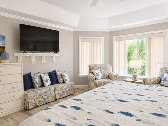 140 50TH STREET, Holmes Beach, FL 34217