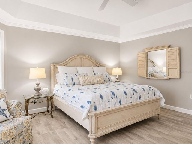 140 50TH STREET, Holmes Beach, FL 34217
