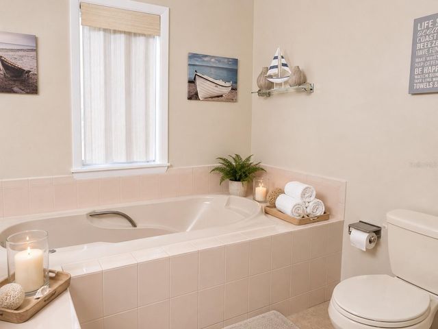 140 50TH STREET, Holmes Beach, FL 34217