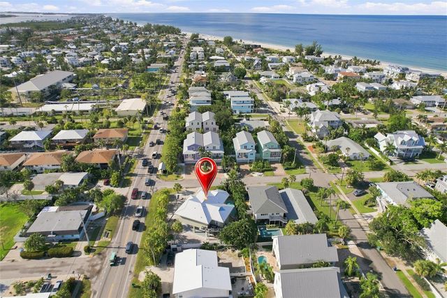 140 50TH STREET, Holmes Beach, FL 34217