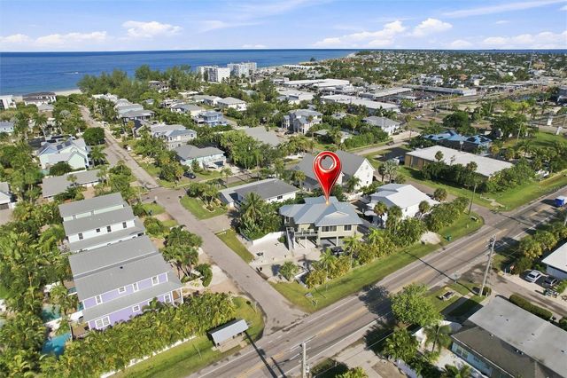 140 50TH STREET, Holmes Beach, FL 34217