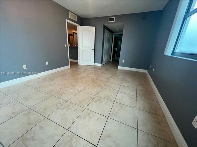 2641 N Flamingo Rd 1701N, Sunrise, FL 33323