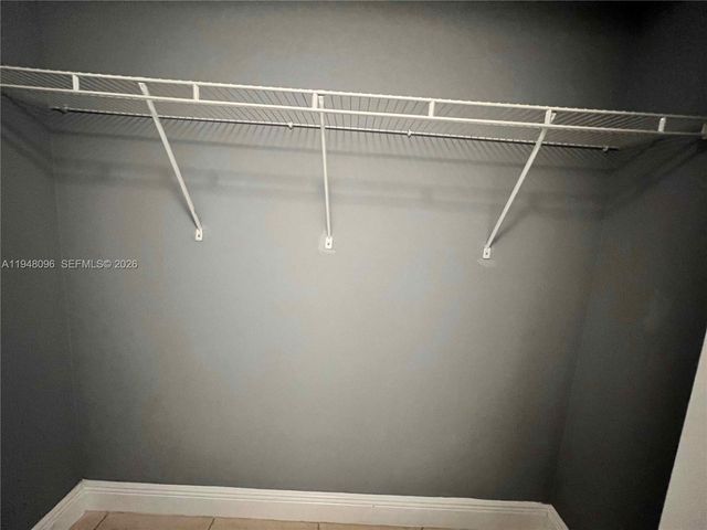 2641 N Flamingo Rd 1701N, Sunrise, FL 33323