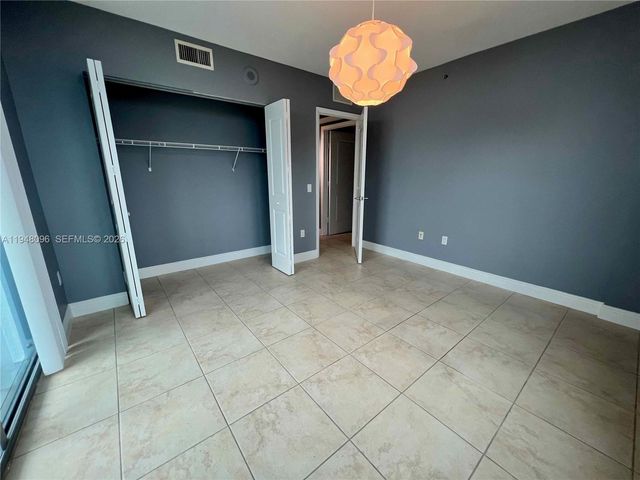 2641 N Flamingo Rd 1701N, Sunrise, FL 33323