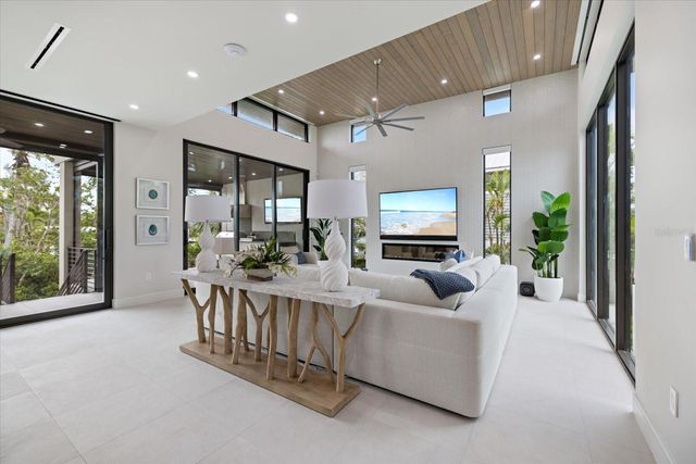 590 DE NARVAEZ DRIVE, Longboat Key, FL 34228