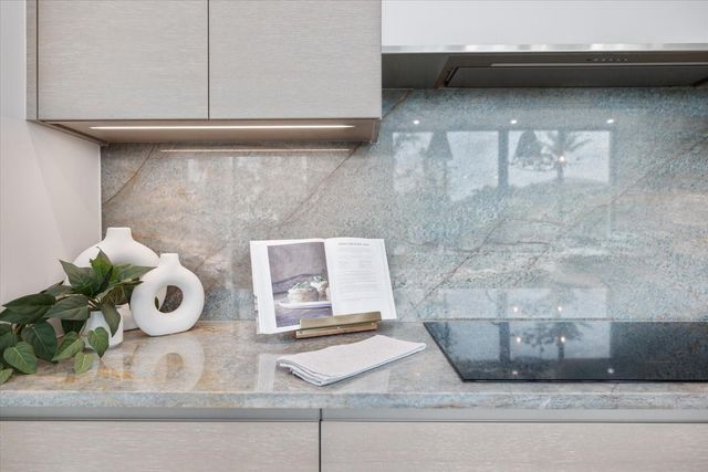 590 DE NARVAEZ DRIVE, Longboat Key, FL 34228