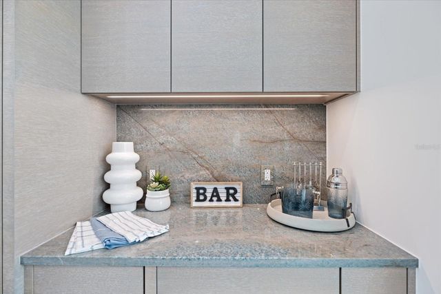 590 DE NARVAEZ DRIVE, Longboat Key, FL 34228