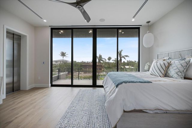 590 DE NARVAEZ DRIVE, Longboat Key, FL 34228