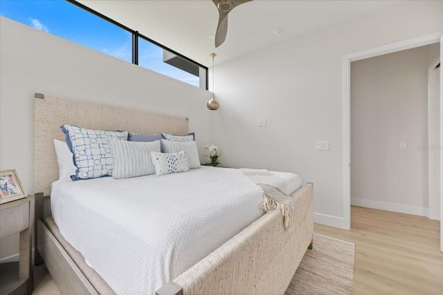 590 DE NARVAEZ DRIVE, Longboat Key, FL 34228