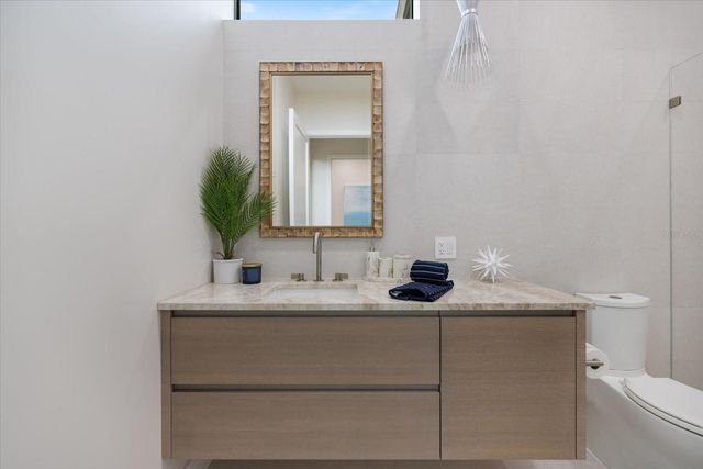 590 DE NARVAEZ DRIVE, Longboat Key, FL 34228