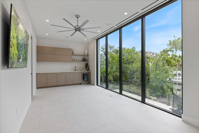 590 DE NARVAEZ DRIVE, Longboat Key, FL 34228