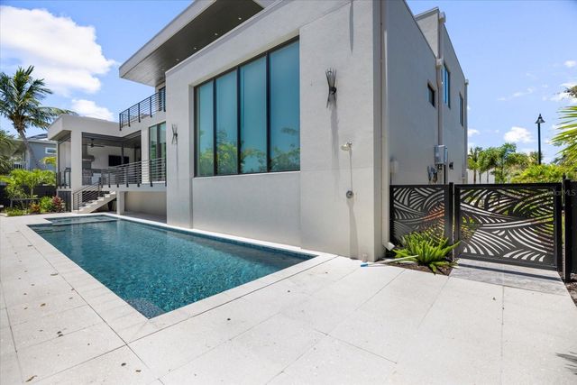 590 DE NARVAEZ DRIVE, Longboat Key, FL 34228