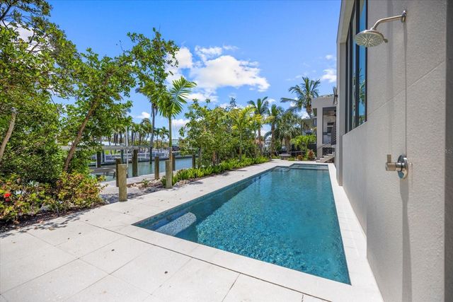 590 DE NARVAEZ DRIVE, Longboat Key, FL 34228