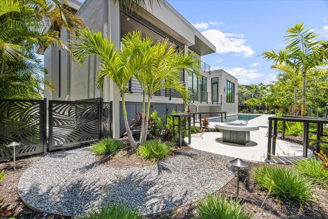 590 DE NARVAEZ DRIVE, Longboat Key, FL 34228