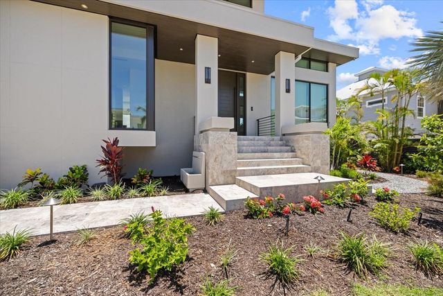 590 DE NARVAEZ DRIVE, Longboat Key, FL 34228