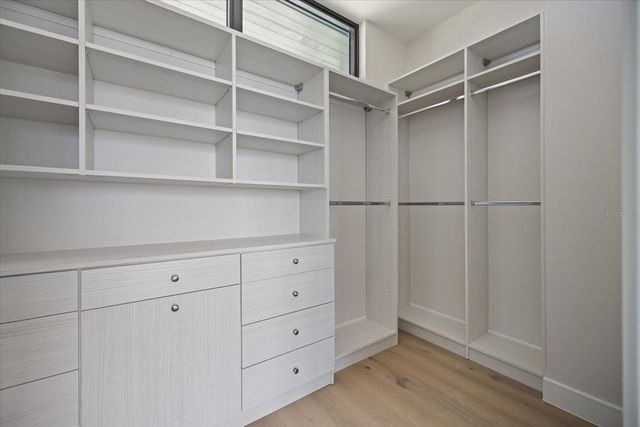 590 DE NARVAEZ DRIVE, Longboat Key, FL 34228