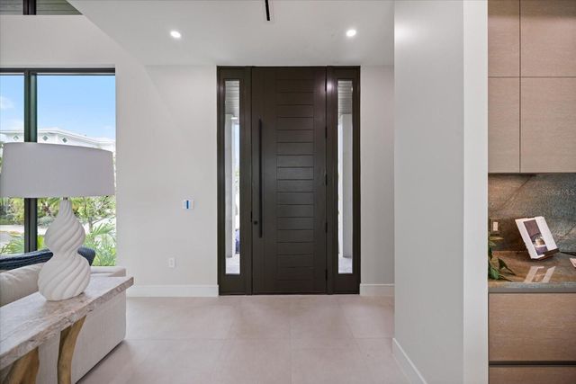 590 DE NARVAEZ DRIVE, Longboat Key, FL 34228