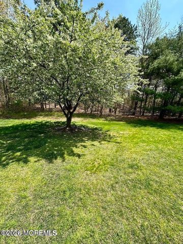 76 Des Moines Court, Tinton Falls, NJ 07712