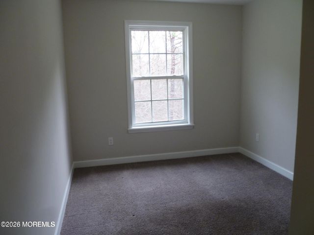 76 Des Moines Court, Tinton Falls, NJ 07712