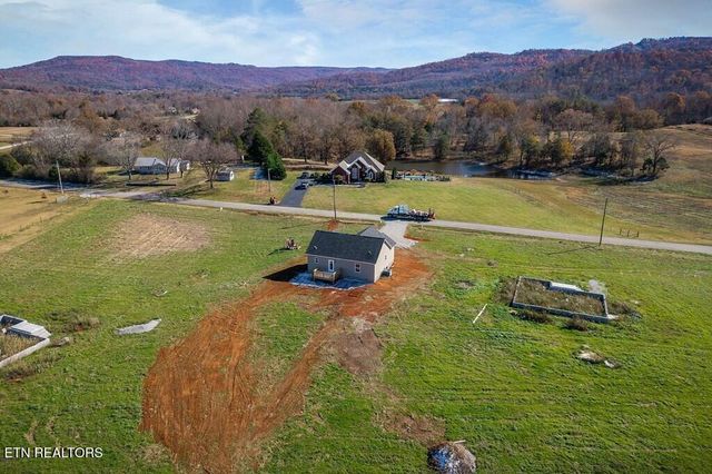 491 Dr I C Morgan Rd, Spencer, TN 38585