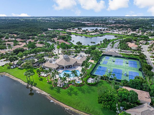 8429 LONG BAY, West Palm Beach, FL 33411