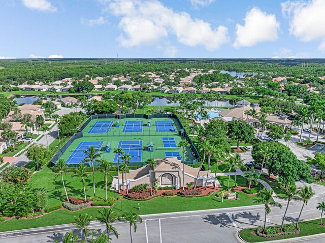 8429 LONG BAY, West Palm Beach, FL 33411